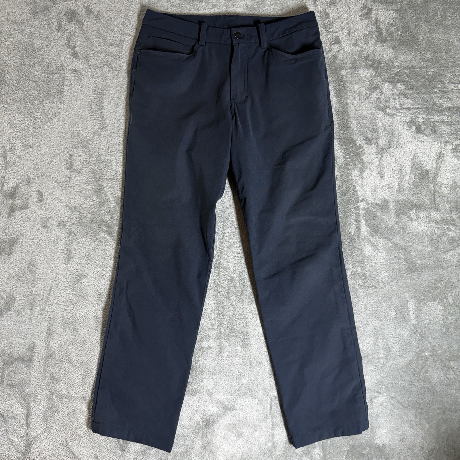 Lululemon Men’s Straight Navy Pants Size 30 Zip Closure Pockets Blended Fabric