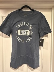 Nike Sportswear Graphic Finish Line Shirt Tee NWT Men’s Size Small