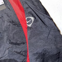 Nike Men’s M Total 90 Repel Soccer Track Jacket Black/Red/Sail HQ3391-010